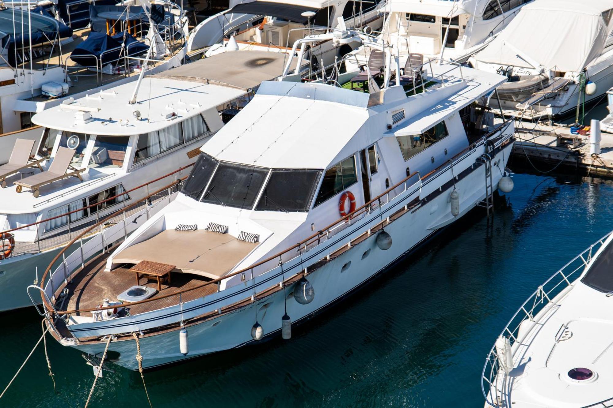מלון סנט אדריה דה בסוס Boat Aloha מראה חיצוני תמונה