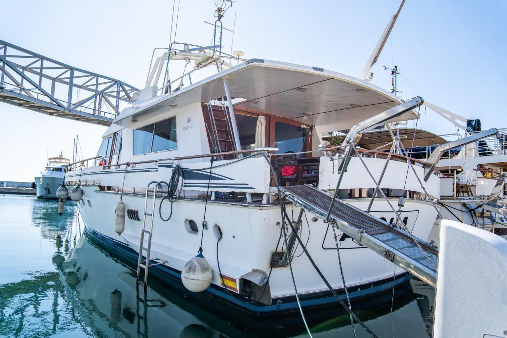 מלון סנט אדריה דה בסוס Boat Aloha מראה חיצוני תמונה